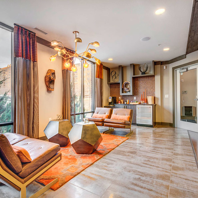 Gateway 505 - Customer-centric Leasing Office