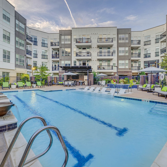 Gateway 505 - Refreshing Pool
