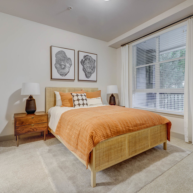 Gateway 505 - Elegant Bedroom